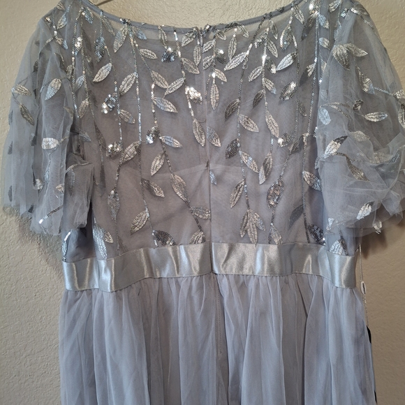 Ever Pretty Silver Sequin Tulle Gown with Flutter Sleeves size 24 NWT - Picture 3 of 9